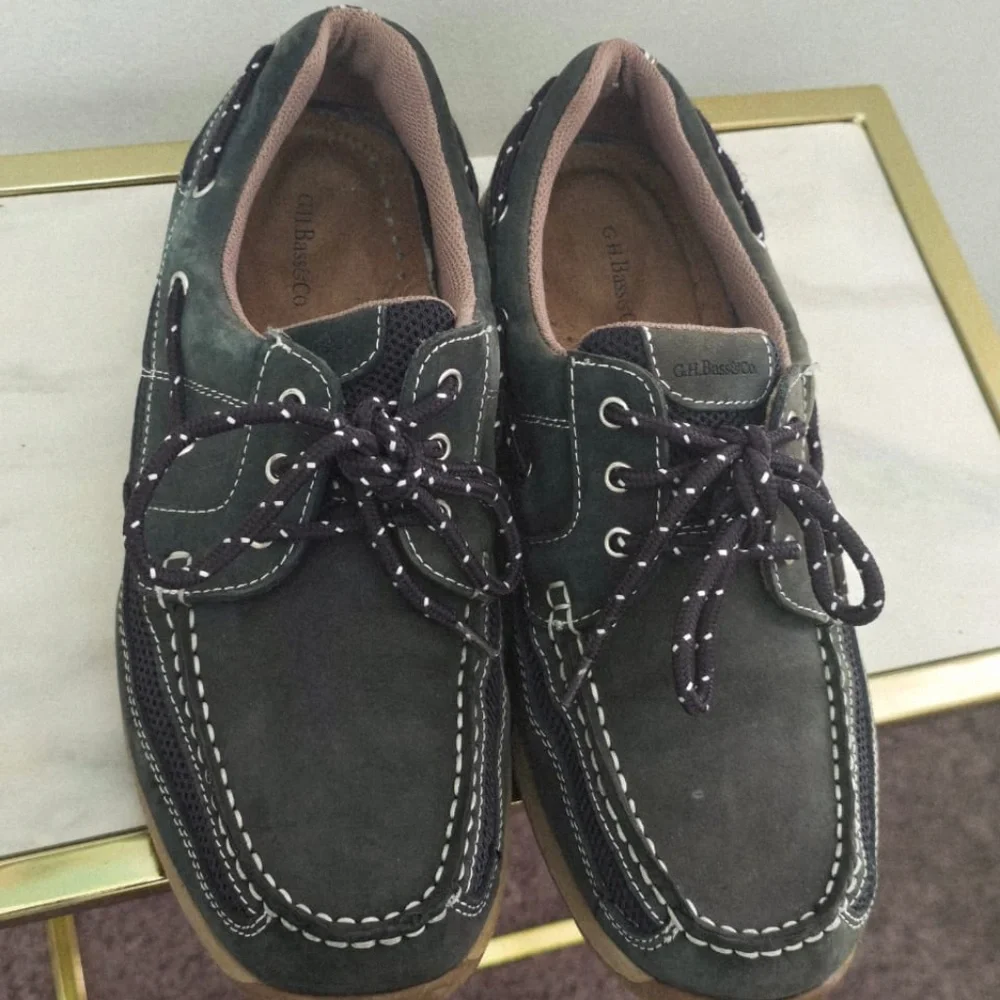 G.H. Bass & Co. Green Boat Earl Navy Loafer for Men Size 10.5